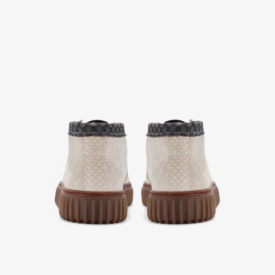 stranger things torhill hi - off white