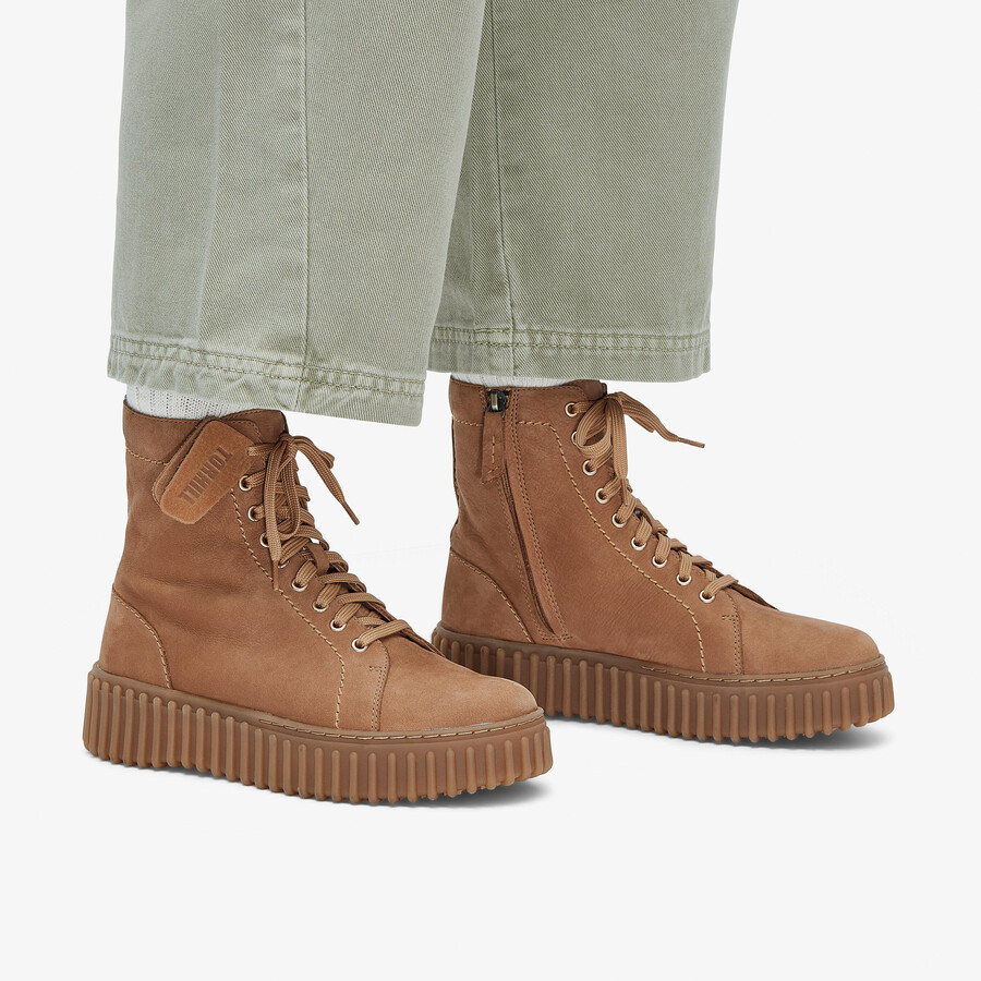 torhill rise - lichtbruine nubuck