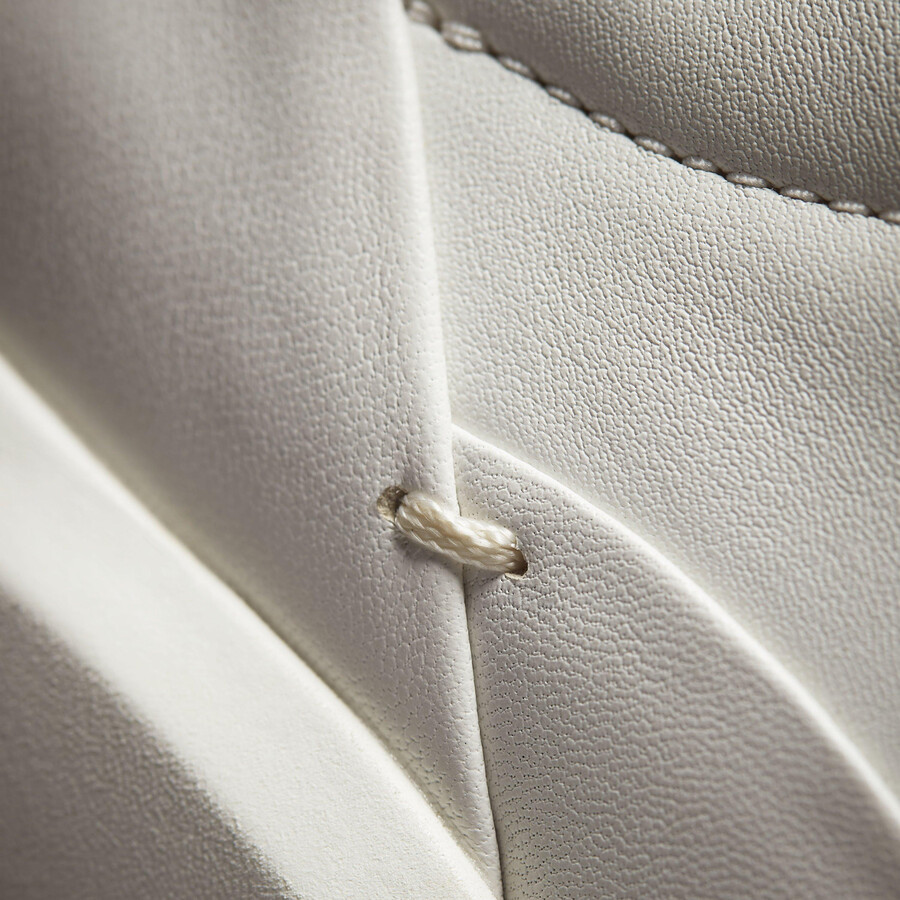 tivoli zip - off white leather