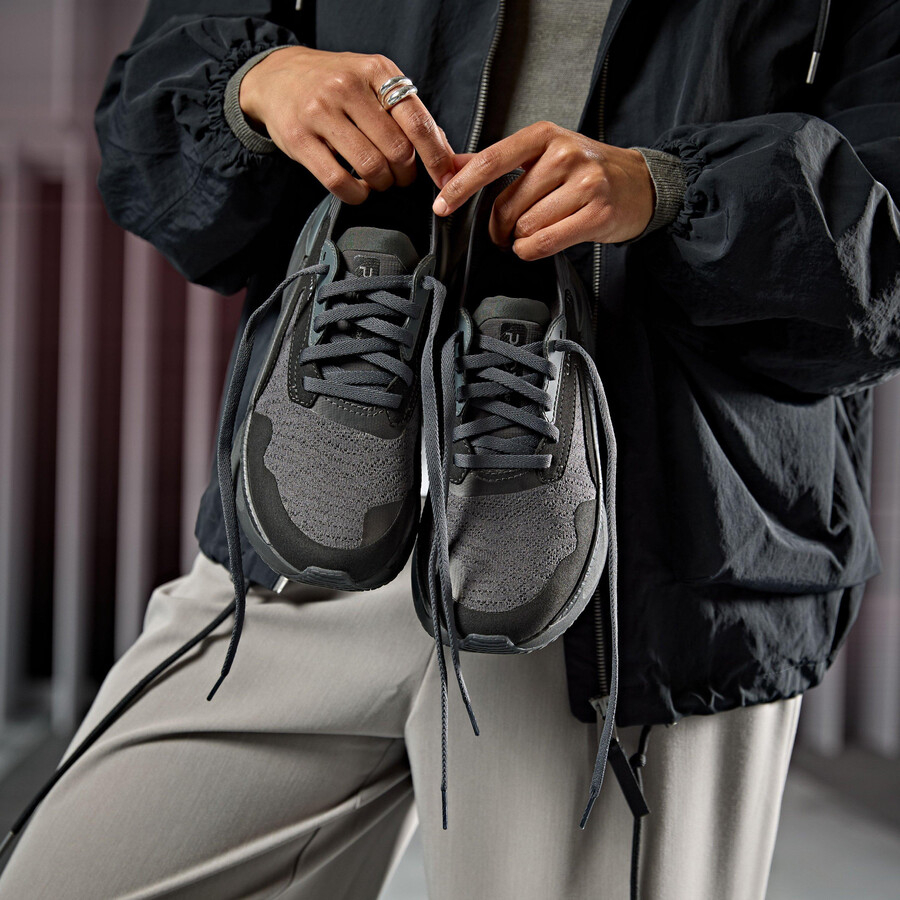 clarks pace - zwart